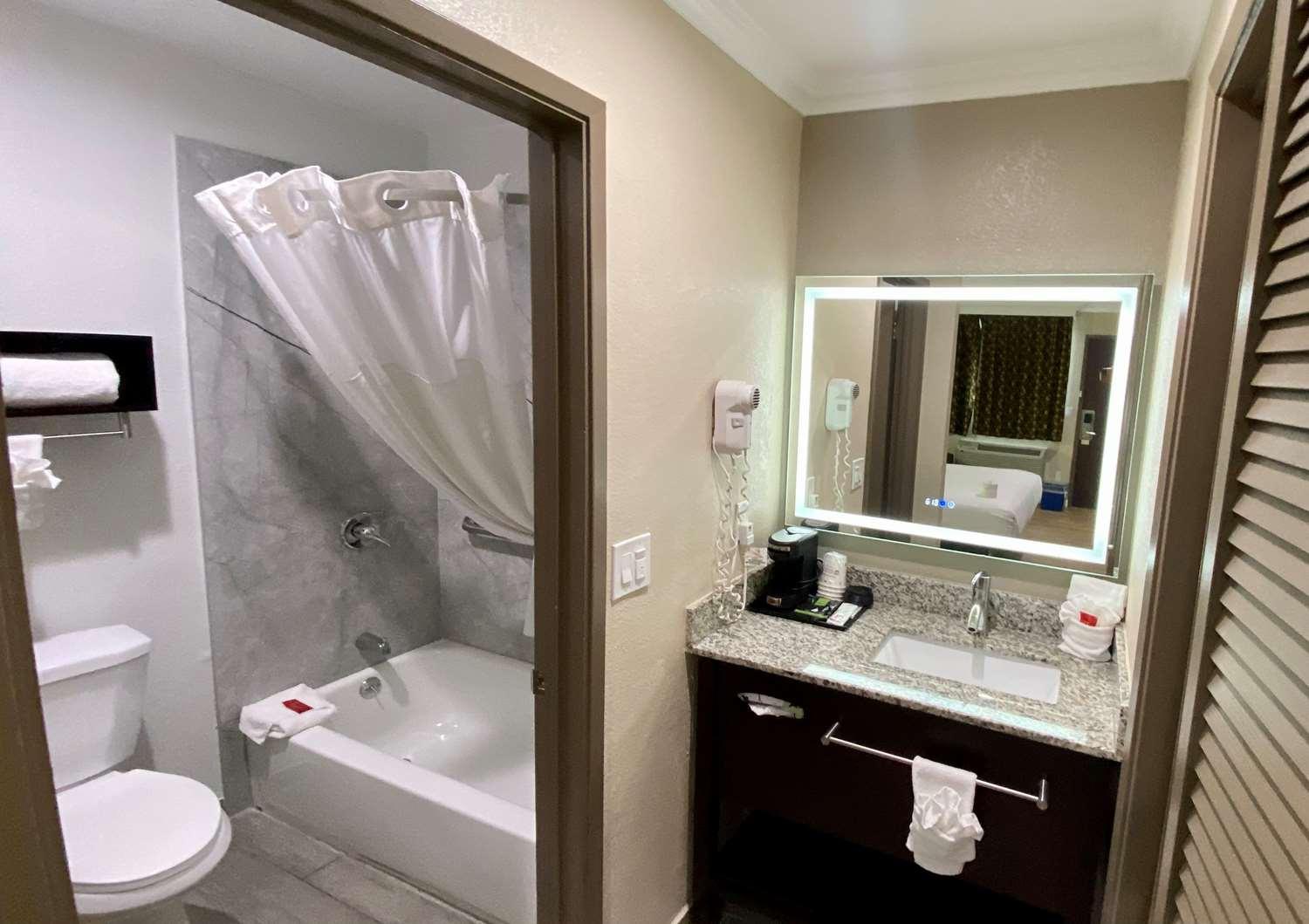 Surestay Hotel By Best Western Santa Cruz Extérieur photo