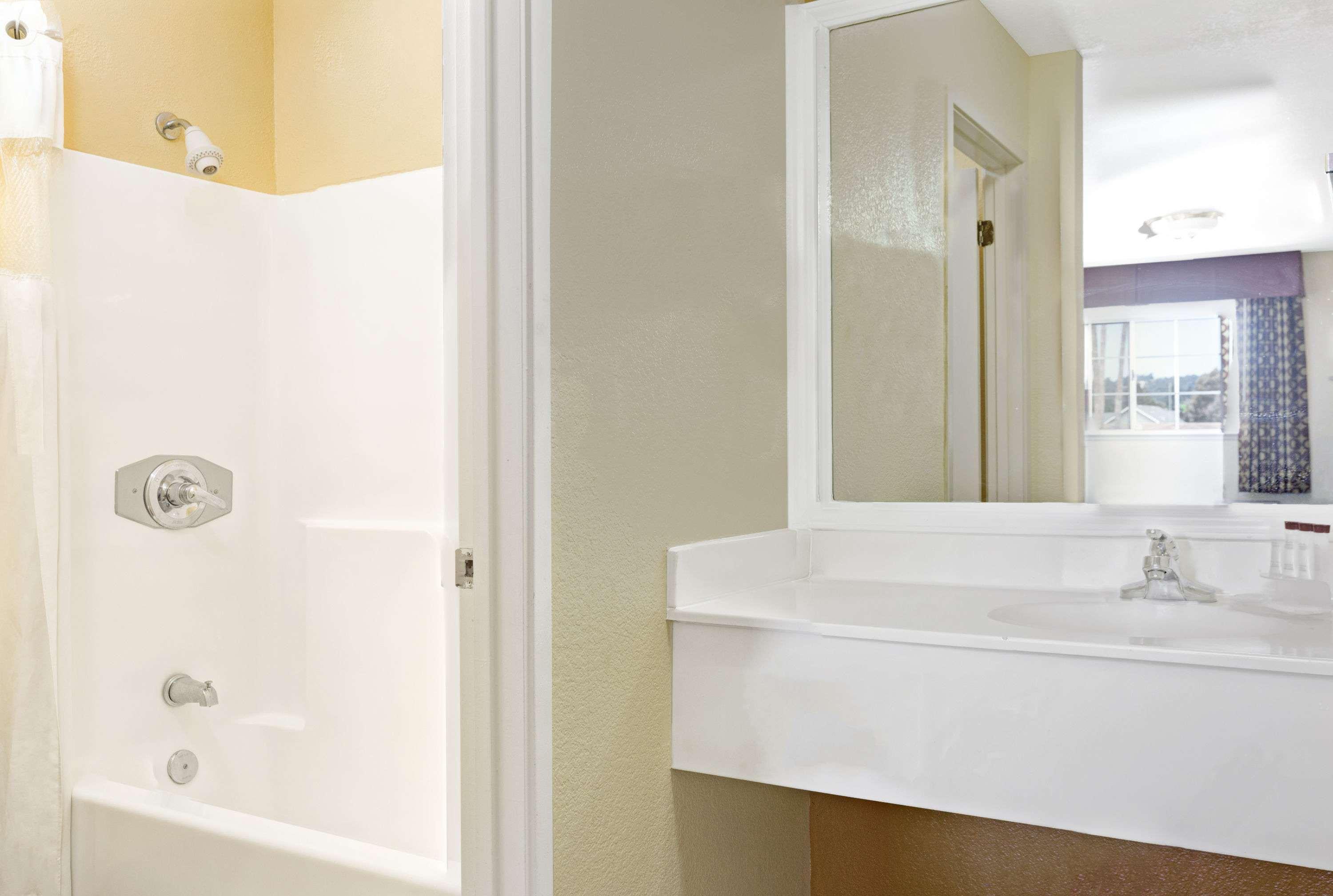 Surestay Hotel By Best Western Santa Cruz Extérieur photo