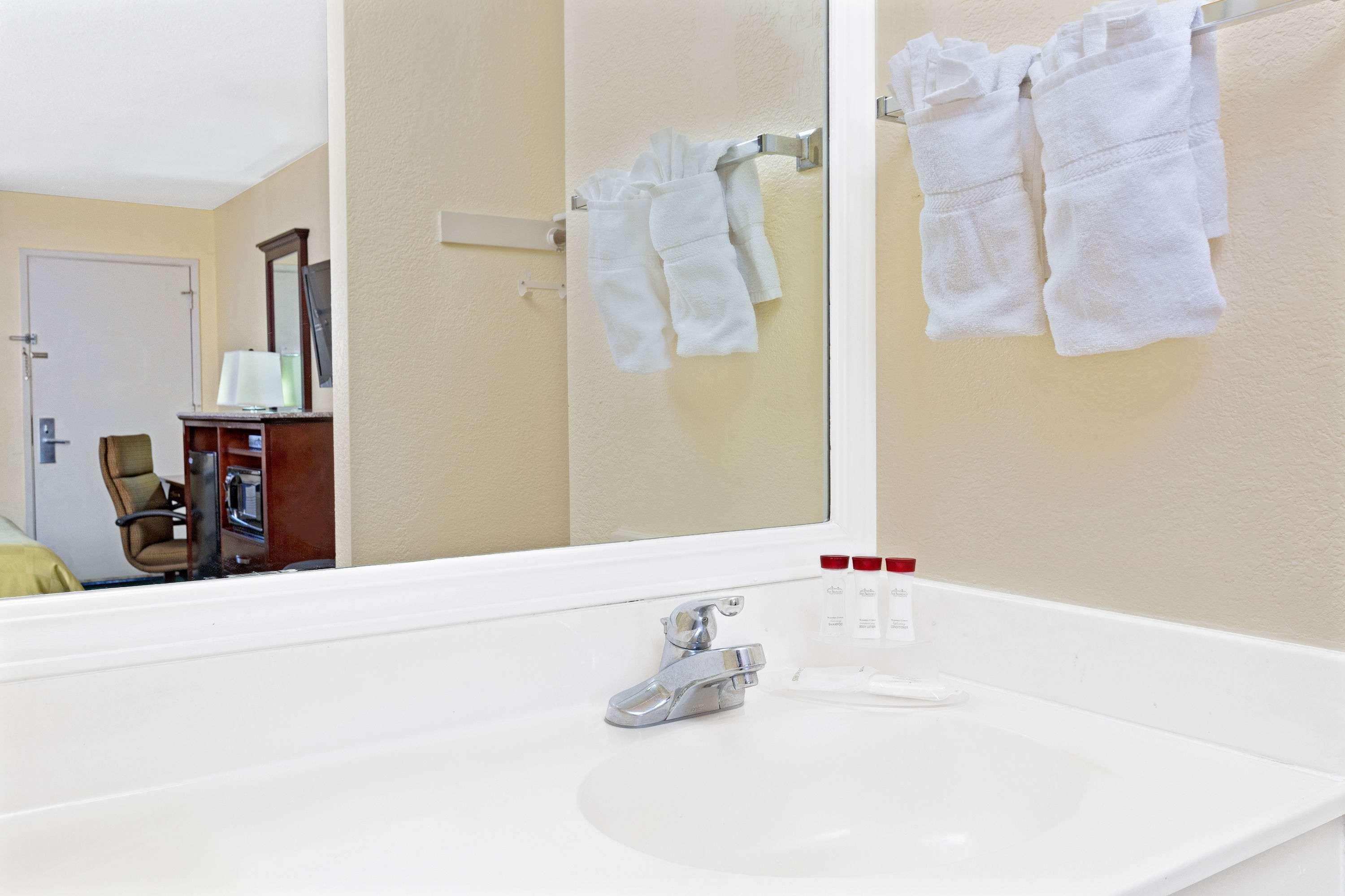 Surestay Hotel By Best Western Santa Cruz Extérieur photo